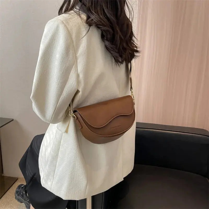 Women Vintage Solid Color Flap Small Saddle Shoulder Underarm Bag Fashion