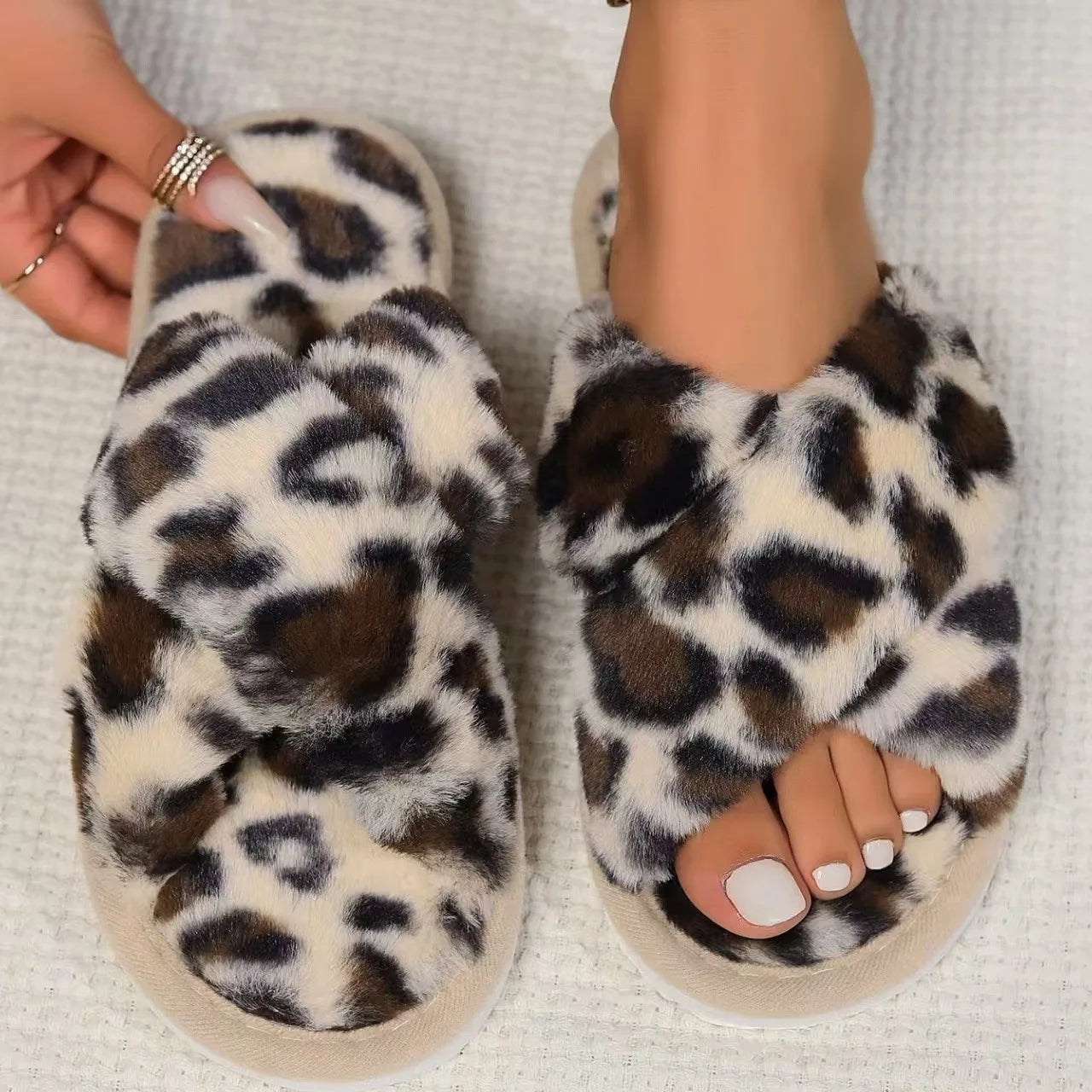 Home slippers, comfortable soft shoes and warm open finger